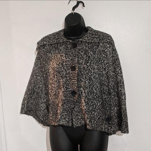✨Michael Kors Marled Cape Sweater✨ - Picture 7 of 7